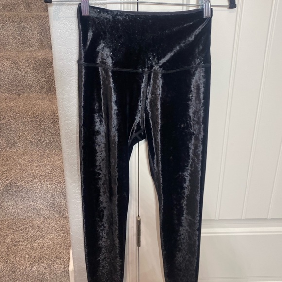 Beyond Yoga black Velvet Leggings - Picture 4 of 11